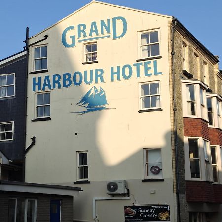 אילפרקומב The Grand Harbour Hotel מראה חיצוני תמונה